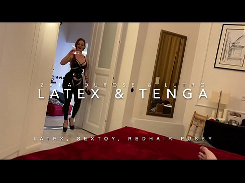 ❤️ Usisi otholwa enekhanda elibomvu egqoke imvunulo ye-latex ebhejwa usingamzali Amahule ku-zu.pornhills-com.ru